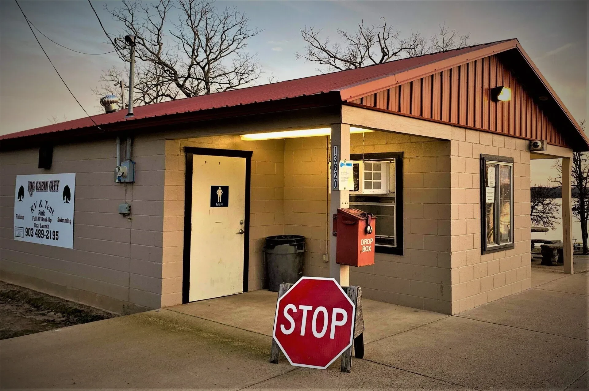 Log Cabin City Park guardhouse — 13620 Alamo Rd, Log Cabin TX 75148